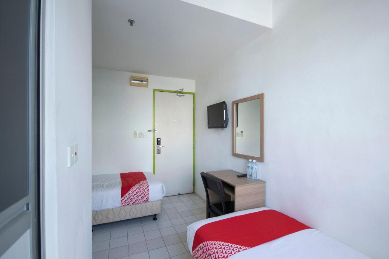 Oyo 90150 City Campus Lodge & Hotel Куала-Лумпур Экстерьер фото