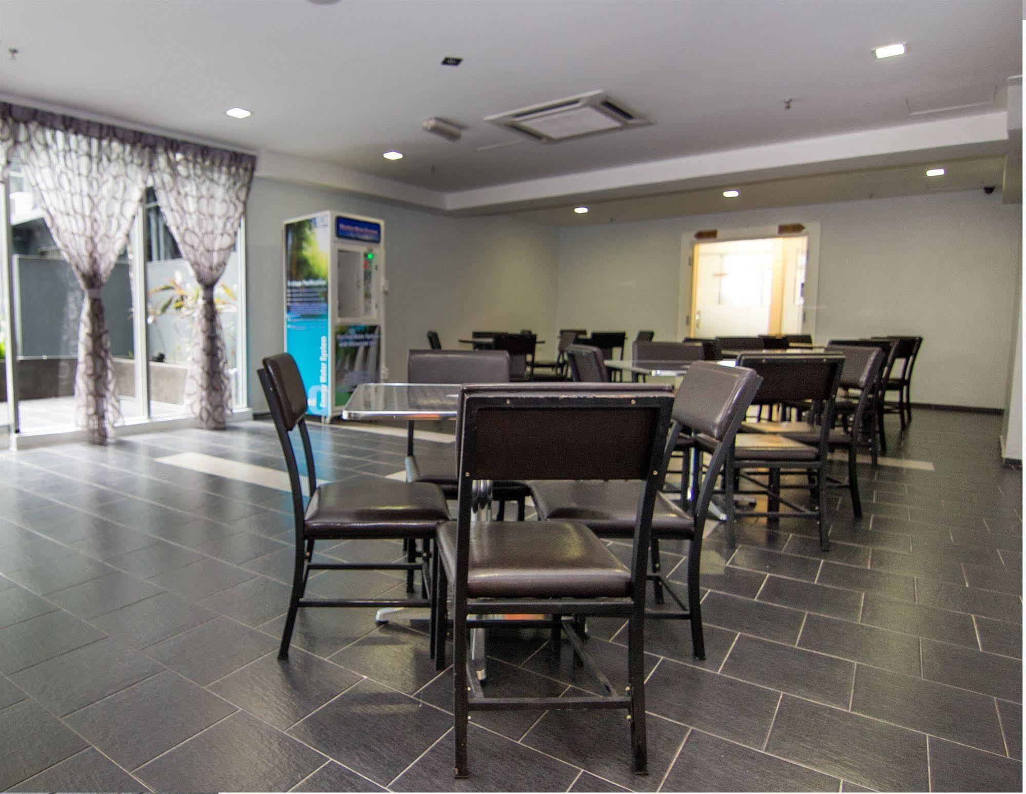 Oyo 90150 City Campus Lodge & Hotel Куала-Лумпур Экстерьер фото