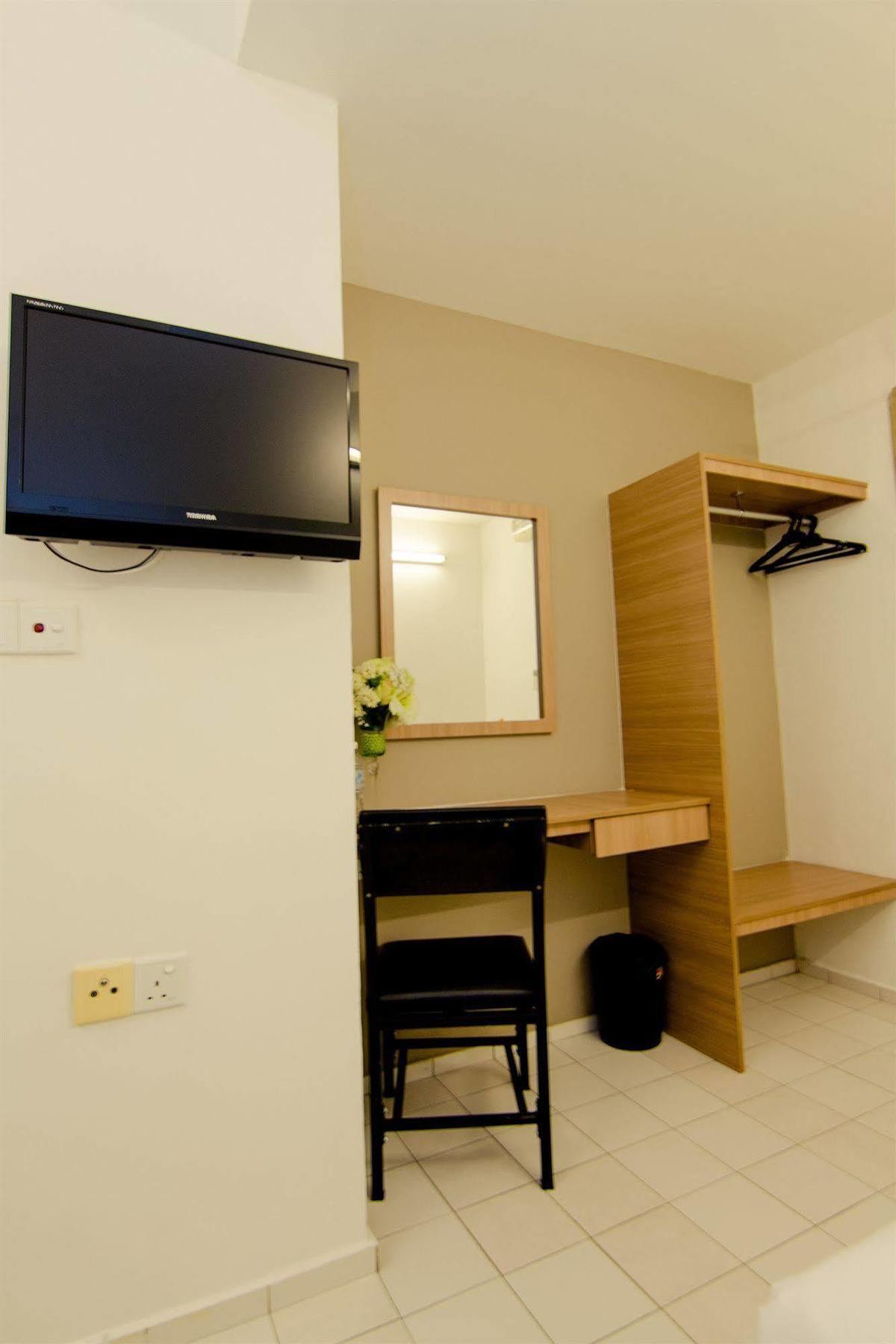 Oyo 90150 City Campus Lodge & Hotel Куала-Лумпур Экстерьер фото